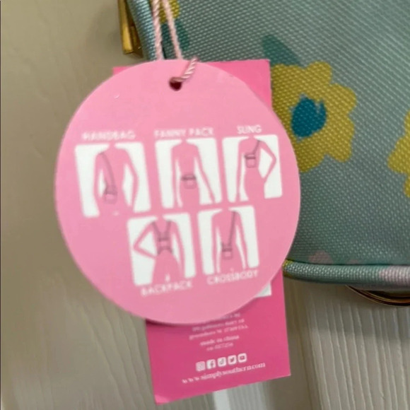 Simply Southern 5 Ways Bag - Mint Green with Flowers - Picture 4 of 6